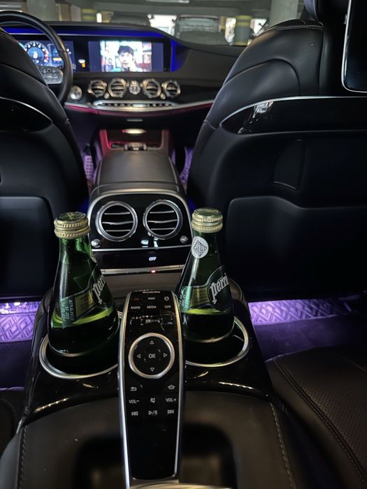 Mercedes w222 с водителем