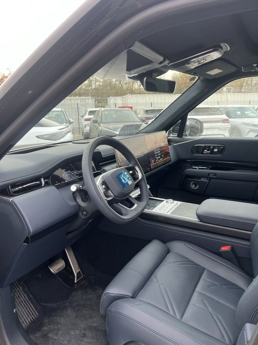 9X Zeekr 9X  70 kwh  Ultra орка Сидения айланади