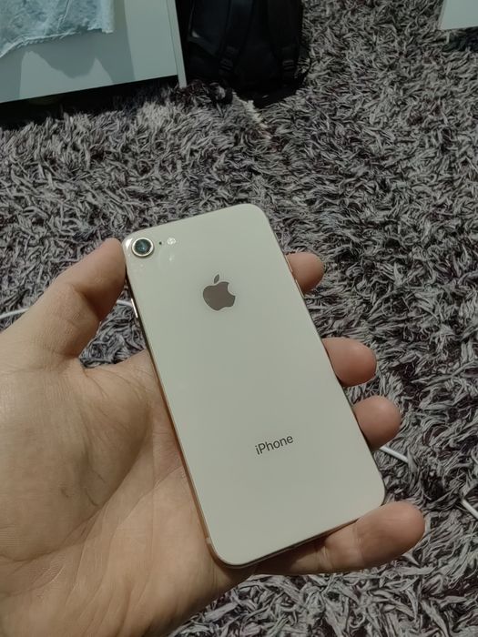 Айфон 8 в отличном состоянии