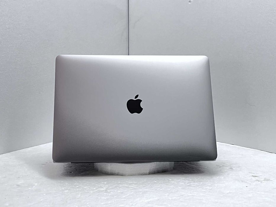 Реновиран лаптоп Apple MacBookPro 15.2 13.3 16GB 1ΤB M.2 Nvme