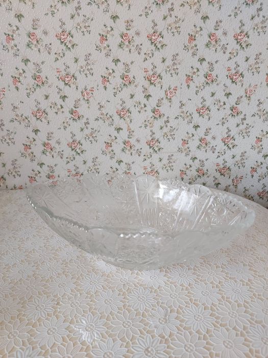 Продам хрустальные вазочки