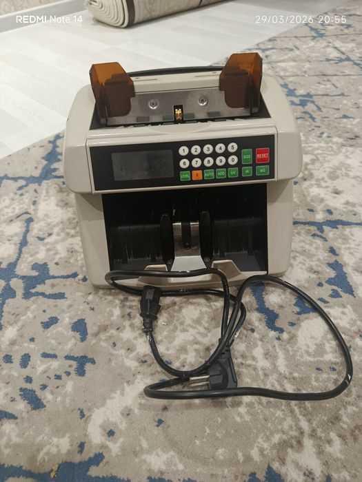 Pul sanaydigan mashinka