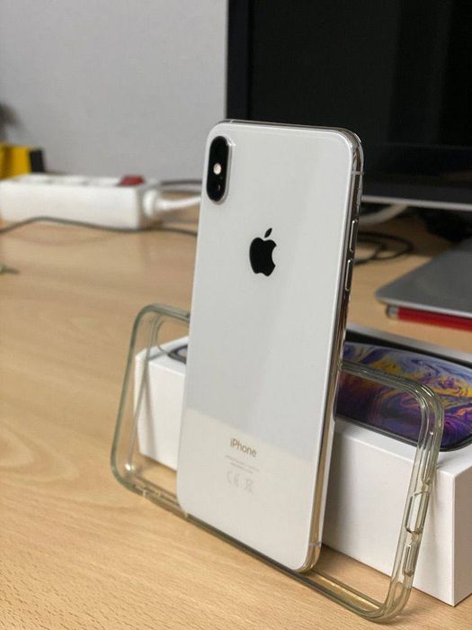 iPhone XS Max aybi yoq