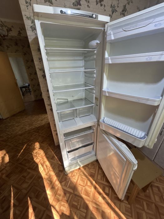 Холодильник indesit рабочий