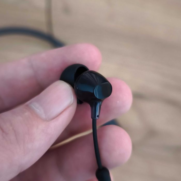 Наушники Sony WI-C400