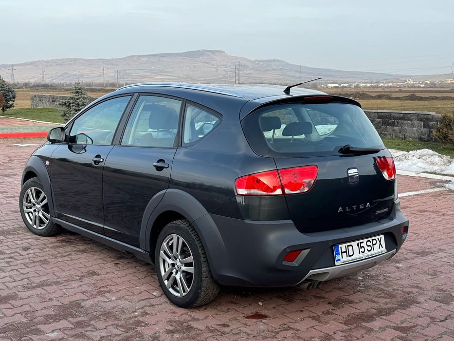 Vând Seat Altea FreeTrack Motor 1,6 Diesel Inmatriculat Recent Euro 5