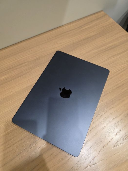 MacBook Air M2, 8 GB, 256 GB