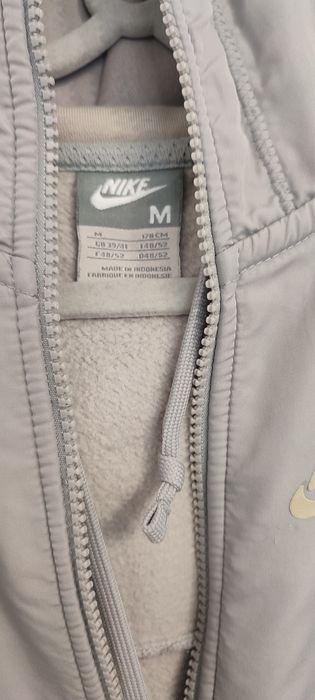 Суичер Nike M размер