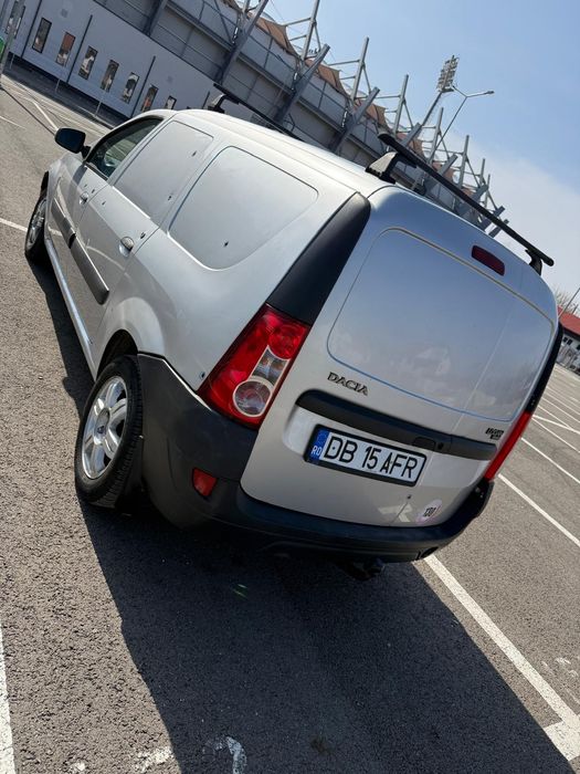 Logan Van 1.5 90 Cp