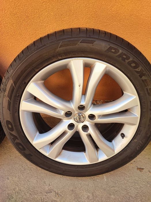 Оригинални  джанти за Нисан 20” 5x114.3 с чисто нови гуми 235/55/20
