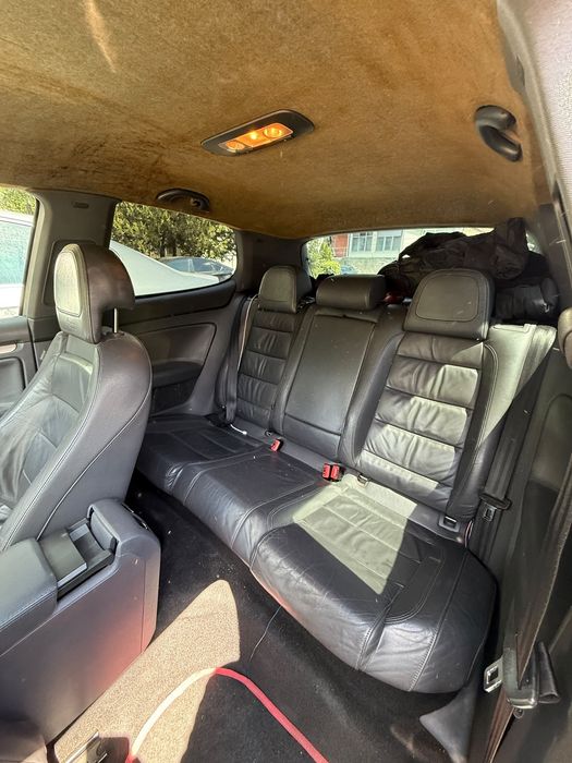 Golf 5 GTI 2007, DSG, 2.0 TFSI, 310.000 km, volan dreapta. Motorul este stricat  se vinde doar întreagă. 1.500 € negociabil.