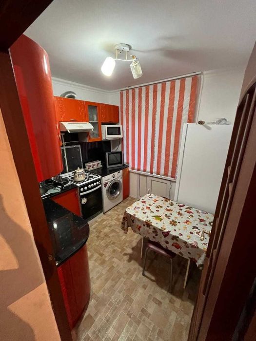 Продается 2-комнатная квартира по улице Каирбекова д. 353к1