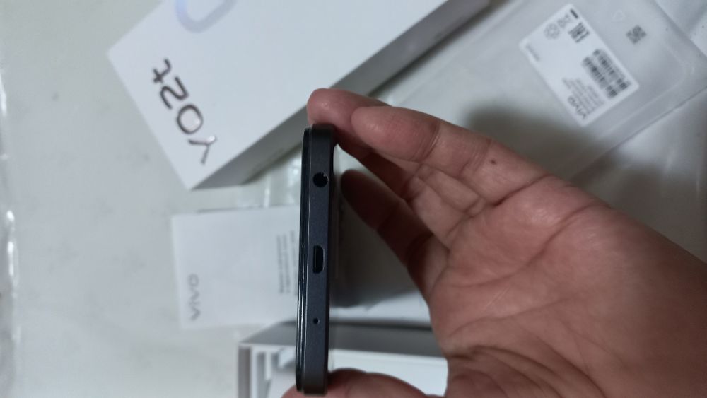 Телефон Vivo новый