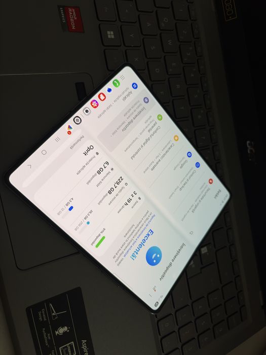 Samsung Galaxy Z Fold4, 12GB RAM, 256GB, 5G !!