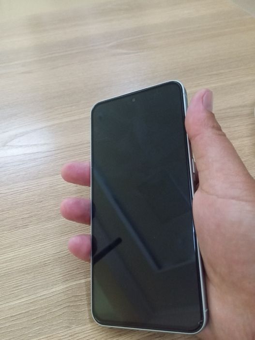 Samsung a56 8+8/256gb srochna sotiladi