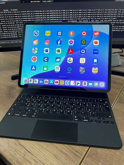 Ipad 12.9 inch 4th 2020 Magic keyboard arab ingiliz alifbosi