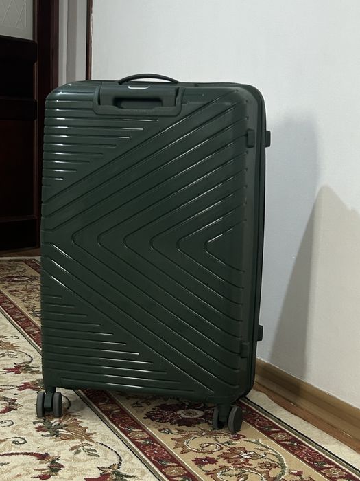 Жаңа, сапалы чемодан сатылады.
