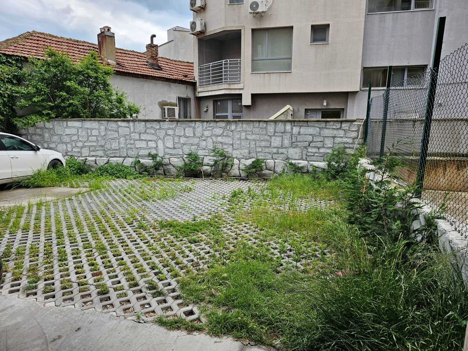 Дава се под наем Гараж / Паркомясто в Варна, Погреби - 12 кв.м за 76.5 € - Снимка #3