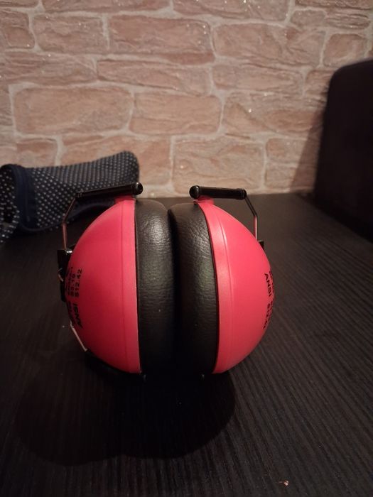 Vând cască bebeluș