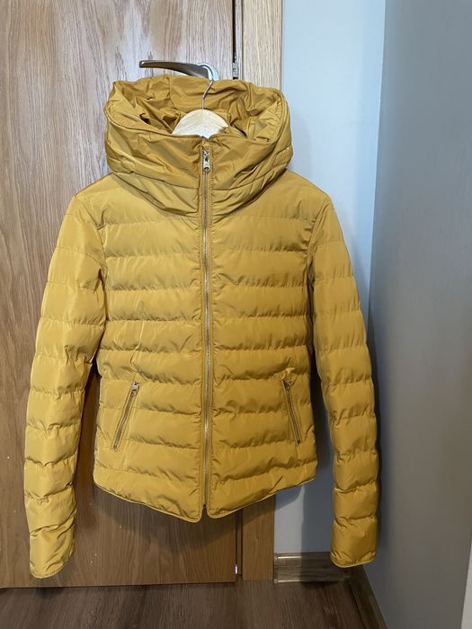 Дебело Жълто зимно яке