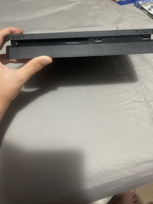 PS4 Slim 13 jocuri pachet NEGOCIABIL