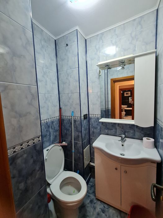 Vând 3camere etaj2 stradal icfrimu