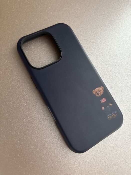 Чехол на айфон 16 про