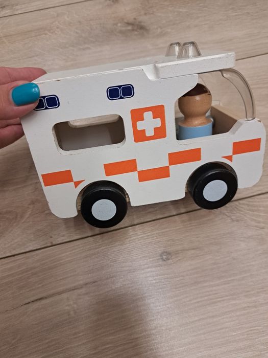 Детски дървени играчки