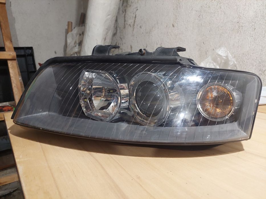 Рециклирани фарове Valeo от Audi S4/A4 B6