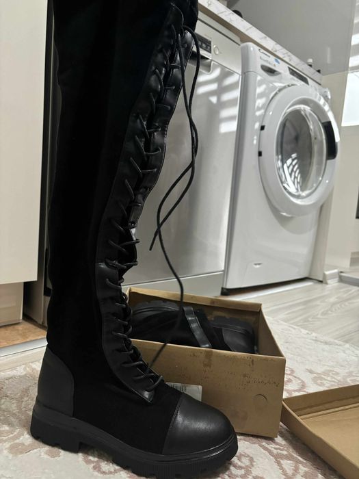 Оригинални Дамски боти