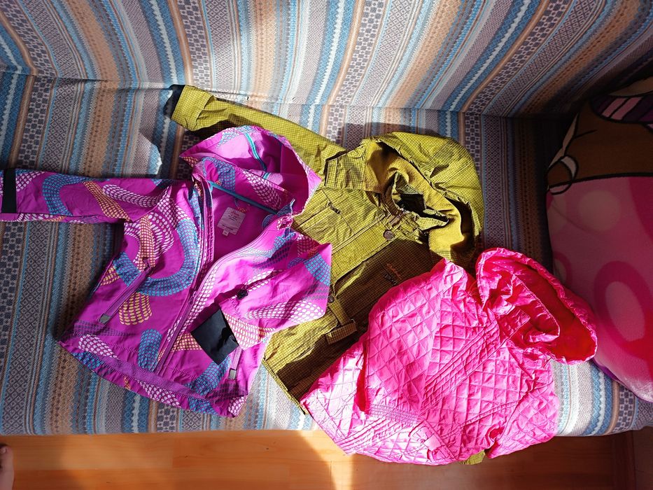 Куртки демисезонные на девочку