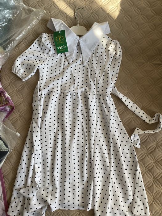 Платье в горошек новое