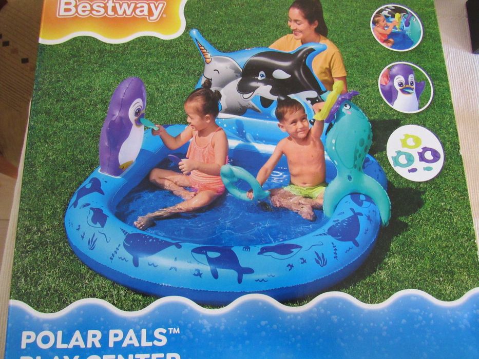 Воден център за игра Polar Pals134 x 131 x73 см-басейн и играчки, нов