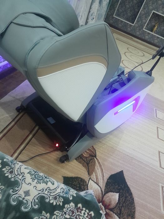 Массажное кресло