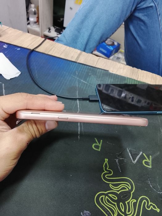 Samsung J2 Korey 8gb