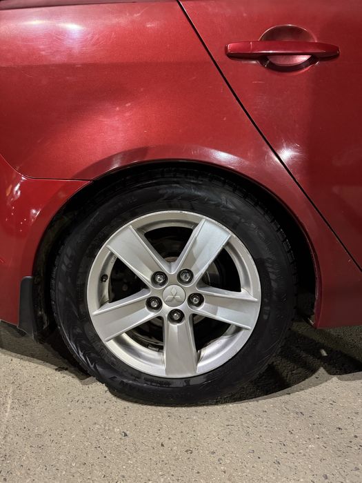 Лансер 10 диск хорош сост