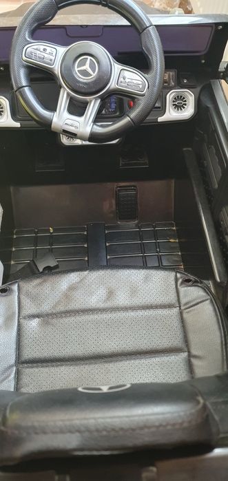 vînd mașină electrică