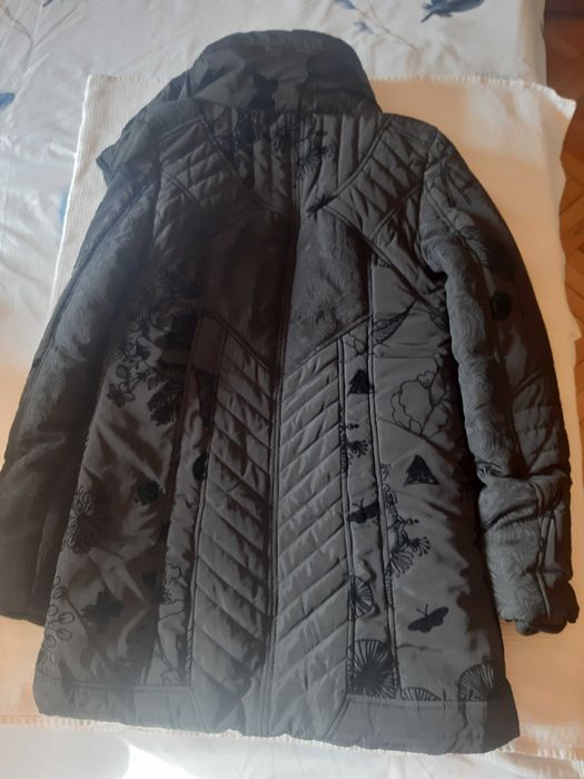 Ново яке Desigual