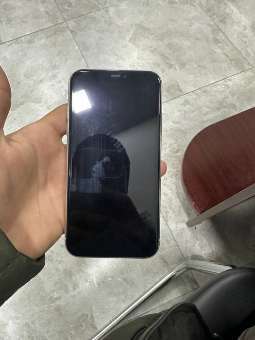 Iphone11 ocilmagan 83% 128talik