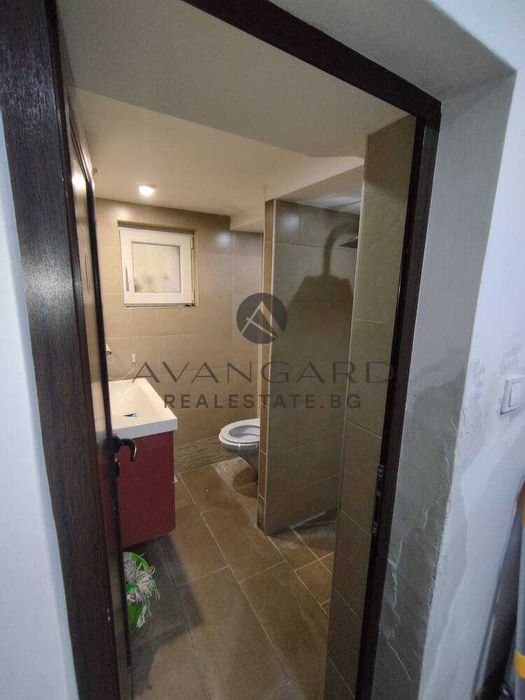 Продава се Четиристаен апартамент в Пловдив, Кършияка - 130 кв.м за 1593 €/кв.м - Снимка #5