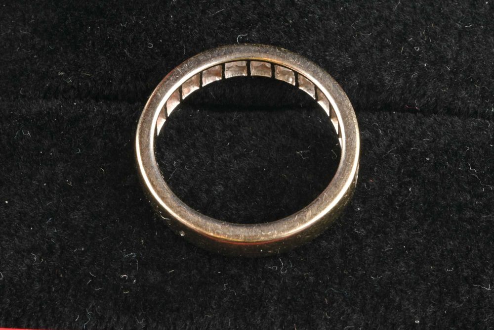 Suarez Пръстен Халка Злато 750 (18К) с 24 диаманта 1.2 кт. Размер 52