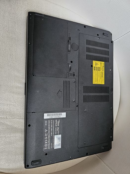 Laptop Fujitsu Siemens Amilo PI 3525