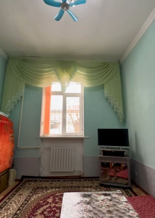 Ховли сотилади. 6 сотих. Коттедж саехат