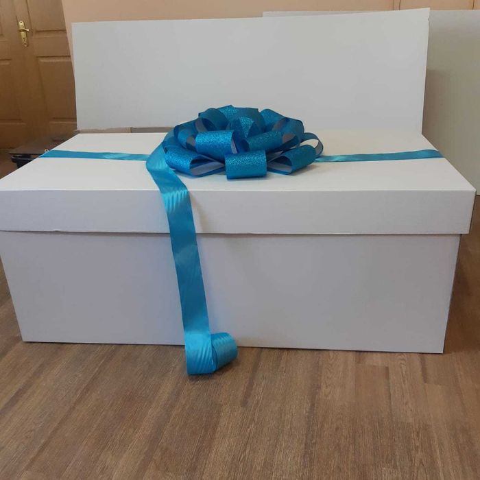 Упаковки коробки подарочные