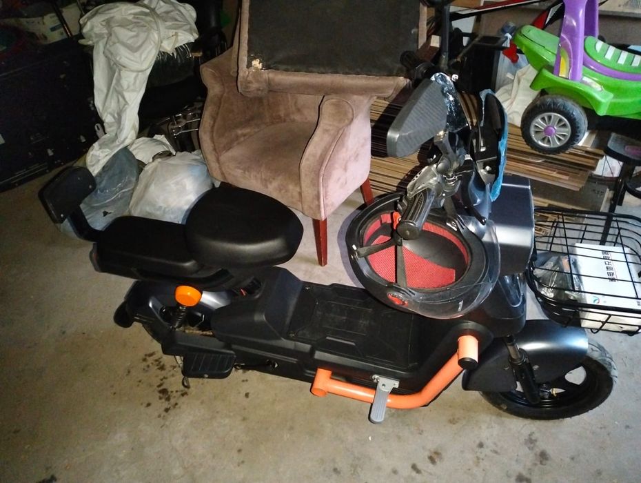 Продам электровелосипед "Танк800W"