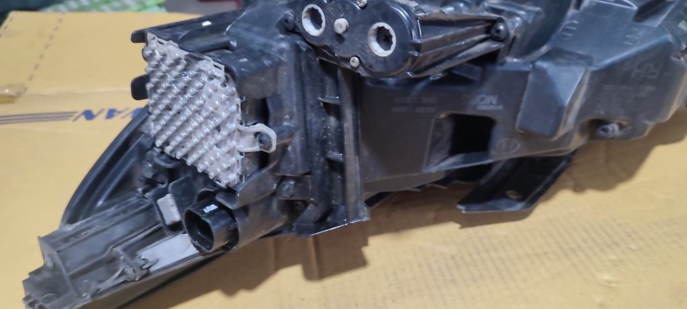Far dreapta hyundai i30 cu 3lupe
