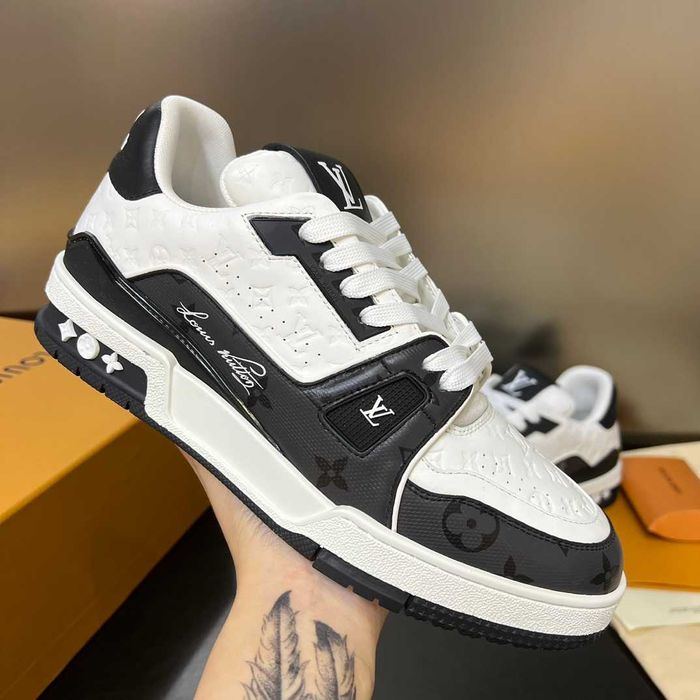 Adidasi Louis Vuitton Trainer Premium