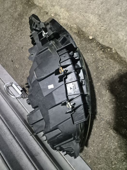 Ляв фар Fiat Tipo Фиат Типо фарове