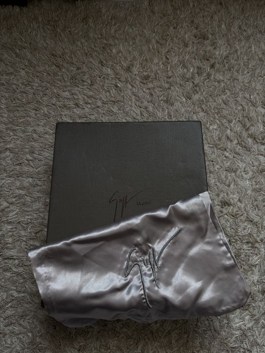 Giuseppe Zanotti Velvet Kriss