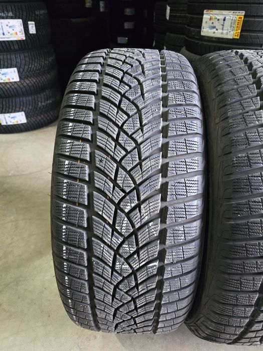 255/45/20 GOODYEAR 4бр